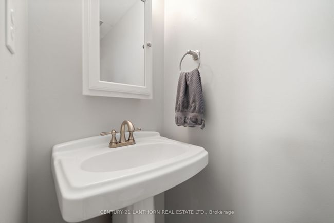 25 Sidney Cres, House other with 4 bedrooms, 2 bathrooms and 5 parking in Batawa ON | Image 8