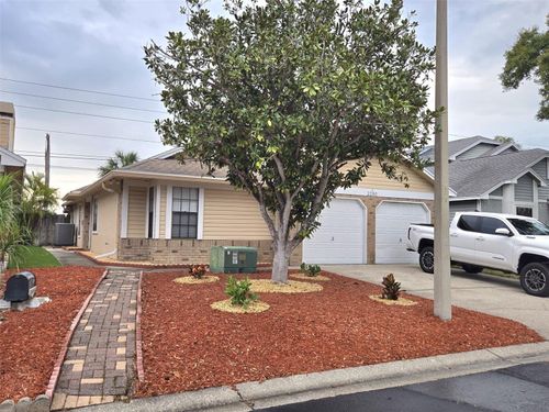 2280 Springwood Cir W, CLEARWATER, FL, 33763-2212 | Card Image