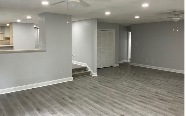 215 Nw Fairway Hills Gln, Condo with 2 bedrooms, 2 bathrooms and 2 parking in Lake City FL | Image 5