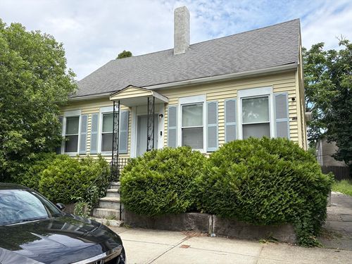 72 Walden St, New Bedford, MA, 02740-6549 | Card Image