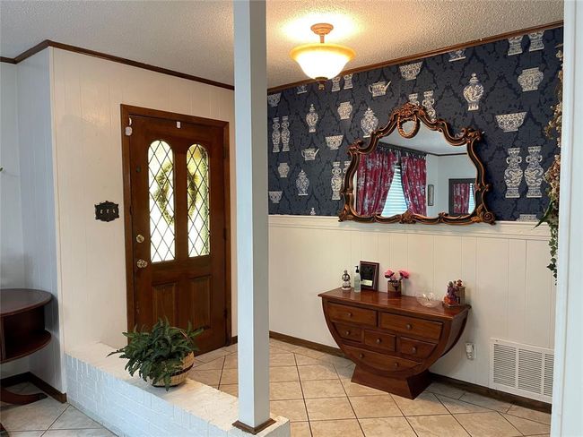 403 N Hall St, House other with 5 bedrooms, 3 bathrooms and null parking in Fairfield TX | Image 5