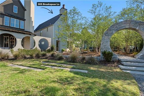305 Breakspear Ln, Fayetteville, GA, 30214-4568 | Card Image