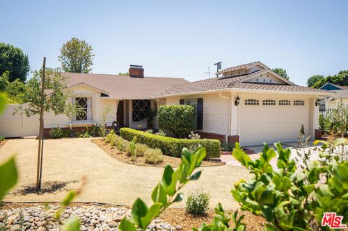 13024 Magnolia Blvd, Sherman Oaks, CA, 91423-1621 | Card Image