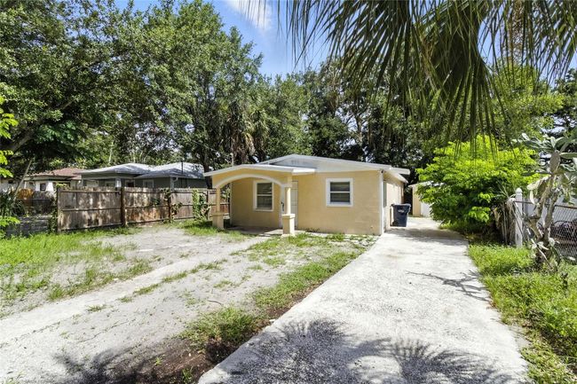 3014 E Emma St, House other with 3 bedrooms, 2 bathrooms and null parking in Tampa FL | Image 28