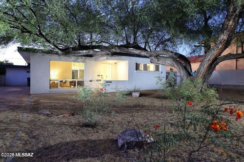 2039 E 8th Street, Tucson, AZ, 85719 | Card Image