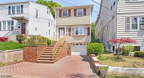 154 Milton Ave, Nutley, NJ, 07110-3020 | Card Image