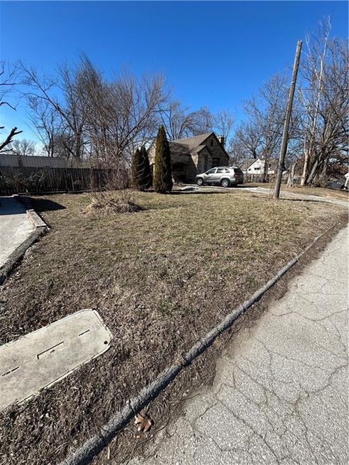 2412 N 34th St, Kansas City, KS, 66104-3609 | Card Image