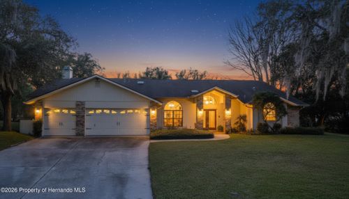 8021 Moonlight Ln, New Port Richey, FL, 34654-5424 | Card Image