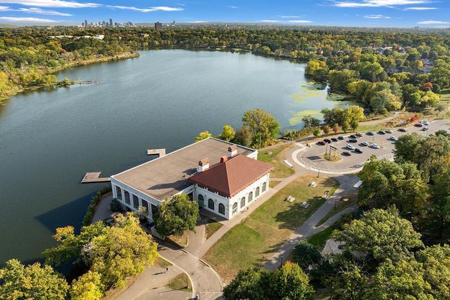 Como Park with view of Saint Paul skyline | Image 39