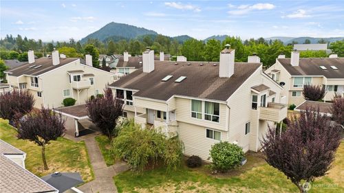 apt-c-135 Mckean Ct, Enumclaw, WA, 98022-4008 | Card Image
