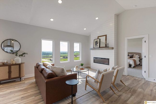 10901 N 161 St St, House other with 5 bedrooms, 4 bathrooms and 3 parking in Bennington NE | Image 7