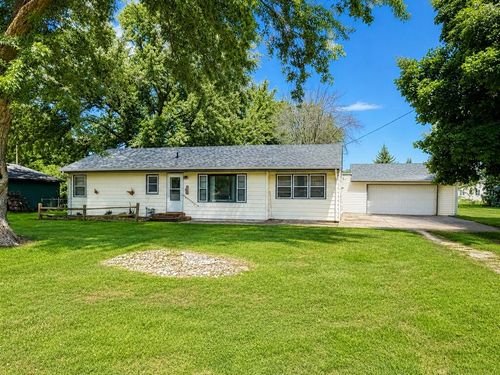 20179 Sherri Ln, Fort Dodge, IA, 50501-8466 | Card Image