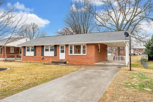 531 Water Oak Rd, Roanoke, VA, 24019-4933 | Card Image