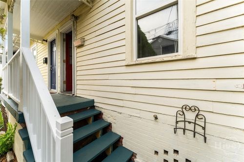 530 E Gordon Ln, savannah, GA, 31401-5011 | Card Image