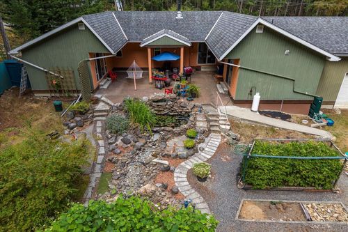 3097 Commodore Way, Gabriola Island, BC, V0R1X7 | Card Image