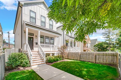 5336 W Leland Ave, Chicago, IL, 60630-3622 | Card Image