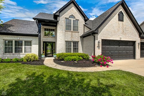 1114 Rockwell Dr, Greenwood, IN, 46143-7553 | Card Image
