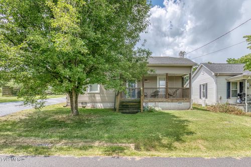 218 Kirkwood St, Glade Spring, VA, 24340-2740 | Card Image