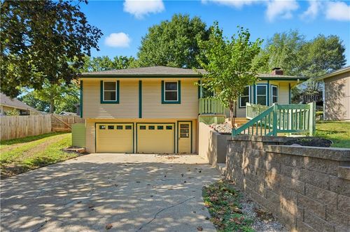 903 Citadel Dr, Weston, MO, 64098-9541 | Card Image