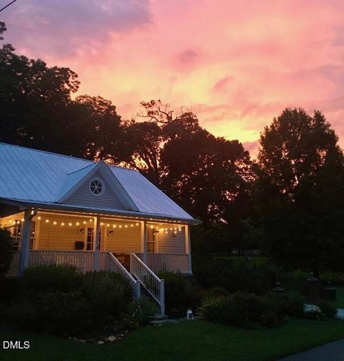 212 S Occoneechee St, Hillsborough, NC, 27278-2434 | Card Image