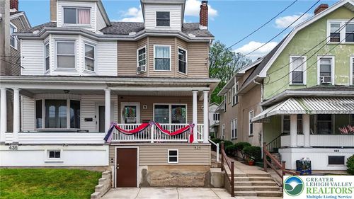 434 Arlington St, Tamaqua, PA, 18252-2104 | Card Image