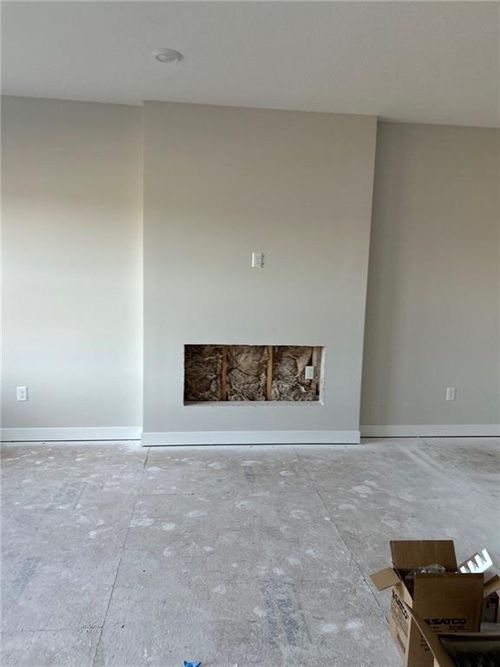 1222 Sw Windbrook Dr, Lee's Summit, MO, 64082 | Card Image