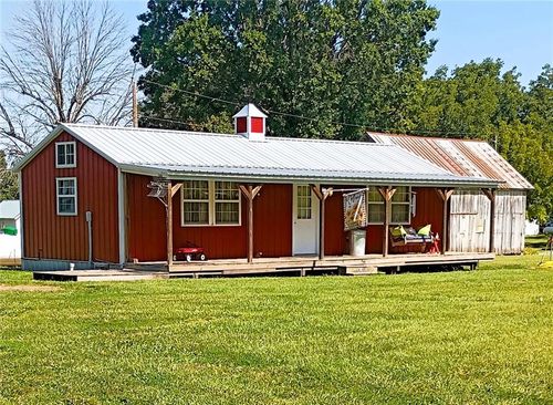 7799 3rd St, Higginsville, MO, 64037-8295 | Card Image