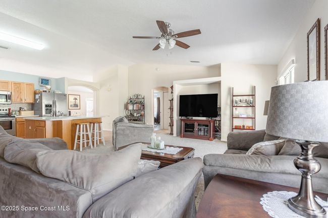 Family Room | Image 6