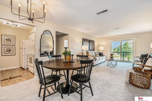 371a-12727 W Dodge Rd, Omaha, NE, 68154-2115 | Card Image