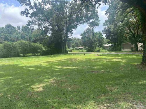 8 Diana Ln, PENSACOLA, FL, 32503-7251 | Card Image