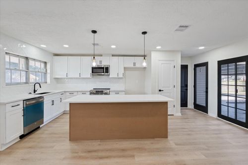 10403 Winding Trail Rd, La Porte, TX, 77571-4245 | Card Image