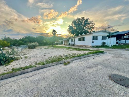 300 Bliss Cir, Brackettville, TX, 78832-5015 | Card Image