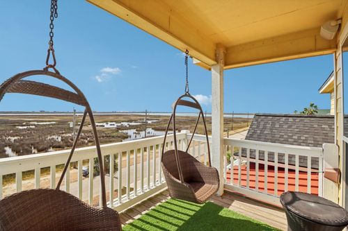 206 China Clipper Dr, Freeport, TX, 77541-9455 | Card Image