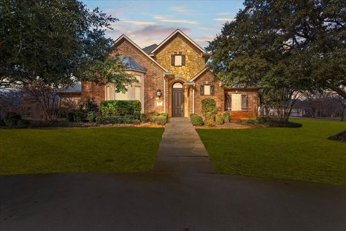 900 Amethyst Dr, Oak Point, TX, 75068-2277 | Card Image