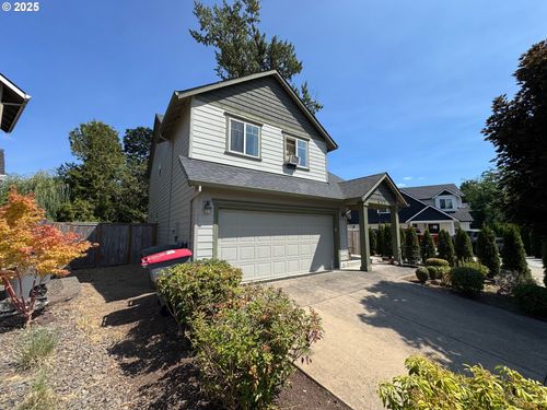 697 Se Millright Ct, Mcminnville, OR, 97128-5315 | Card Image