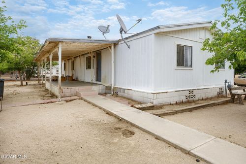 5761 Jackson Ave, Rosamond, CA, 93560-6970 | Card Image