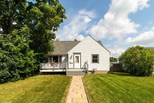 4621 Oneida St, Duluth, MN, 55804-1536 | Card Image