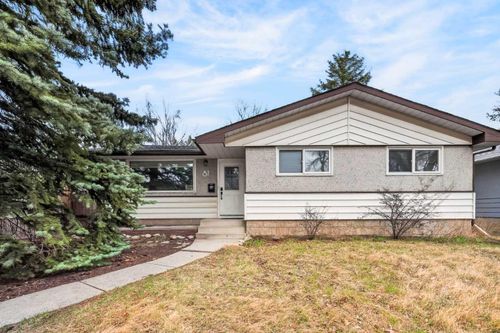 81 Westminster Dr Sw, Calgary, AB, T3C2T2 | Card Image