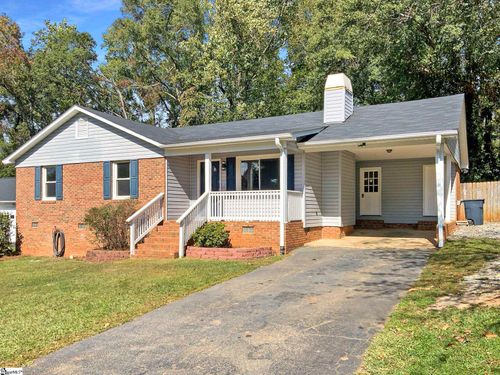 44 Willowood Dr, Spartanburg, SC, 29303-9416 | Card Image