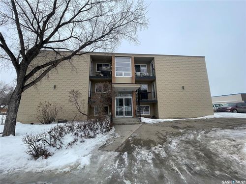 4-2620 5th Ave N, Regina, SK, S4R5E5 | Card Image