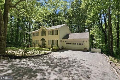 4010 Beach Dr, Chesapeake Beach, MD, 20732-3402 | Card Image