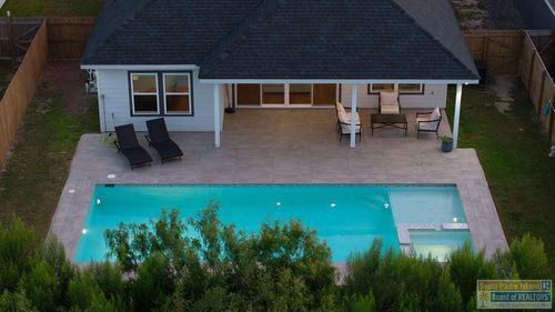 173 Torrey Pines Rd, Laguna Vista, TX, 78578-2982 | Card Image