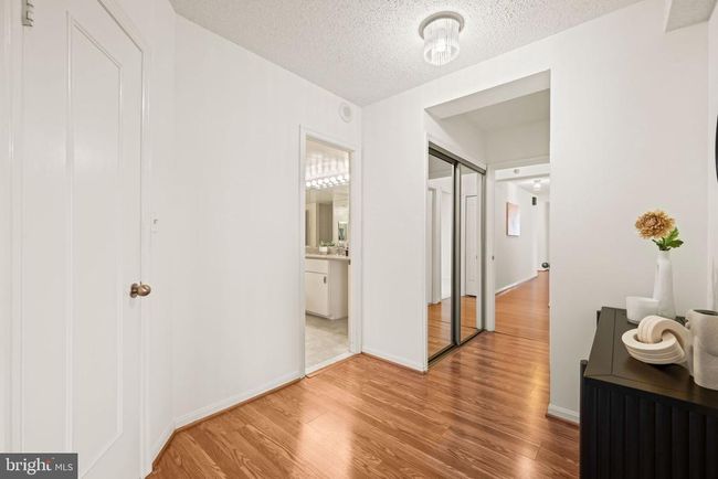 2-502 - 5802 Nicholson Ln, Condo with 3 bedrooms, 2 bathrooms and null parking in NORTH BETHESDA MD | Image 35