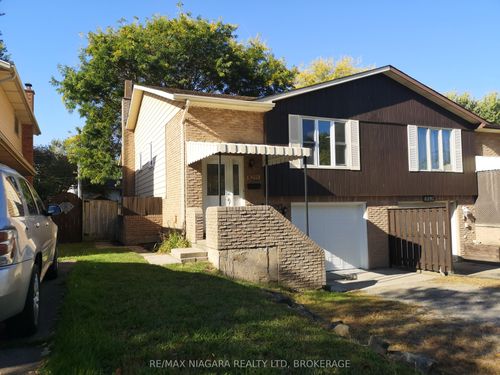 8299 Mundare Cres, Niagara Falls, ON, L2G7M6 | Card Image