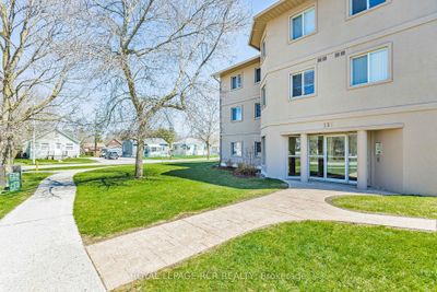 201 - 125 Bond St, Condo with 2 bedrooms, 1 bathrooms and 1 parking in Orillia ON | Image 3