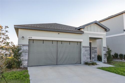 38330 Honeysuckle Dr, DADE CITY, FL, 33525-8700 | Card Image