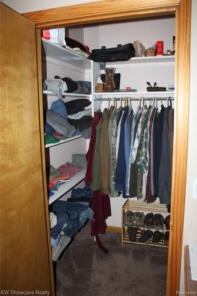 Walk in closet #2 | Image 30