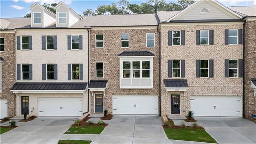 2741 Hallwood Ln, Suwanee, GA, 30024-2961 | Card Image