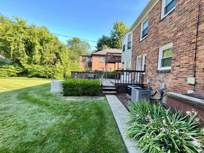 Back entrance | Image 39