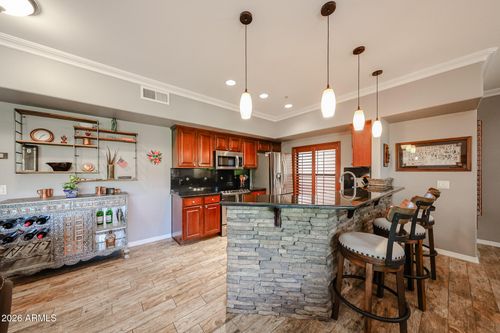 2032-20660 N 40th St, Phoenix, AZ, 85050-7301 | Card Image
